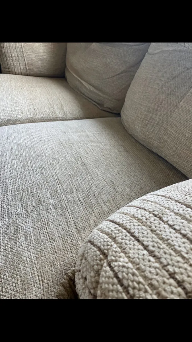 Suite of furniture - Image 4