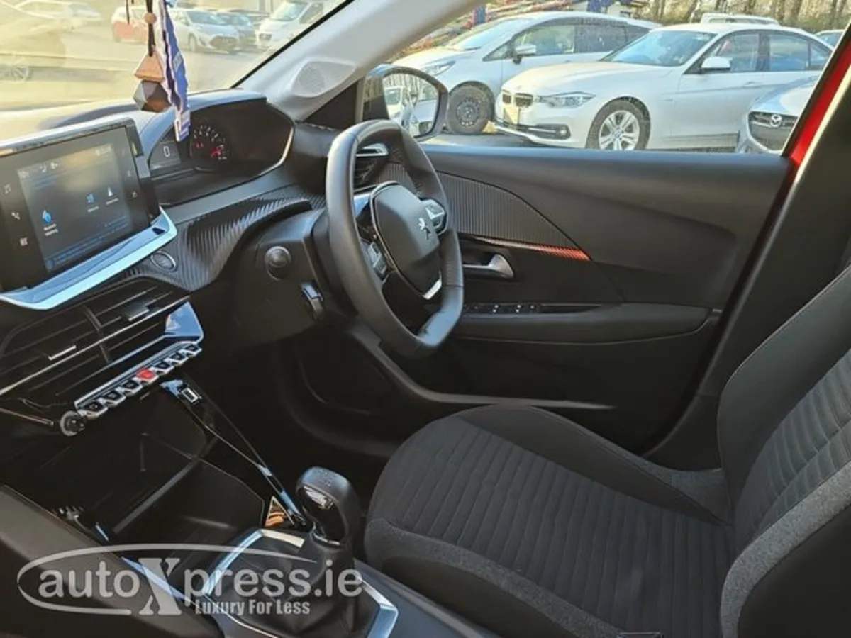 Peugeot 208 Active 1.2 - Image 2
