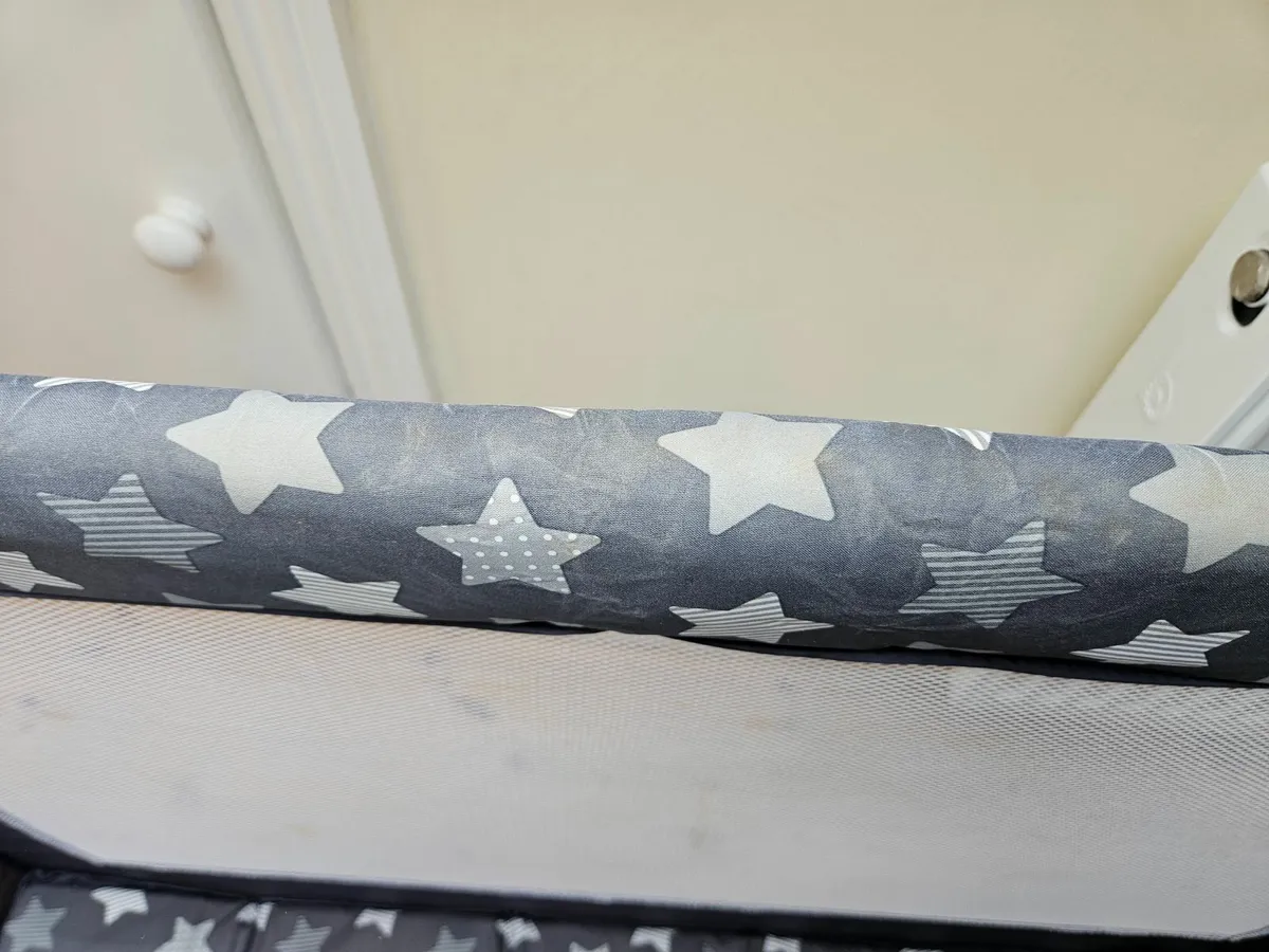 Travel Cot - Image 2