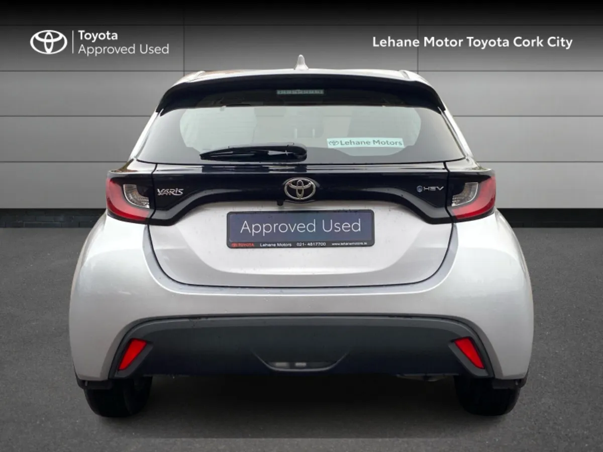 Toyota Yaris Yaris Hybrid 115 Luna - Image 4
