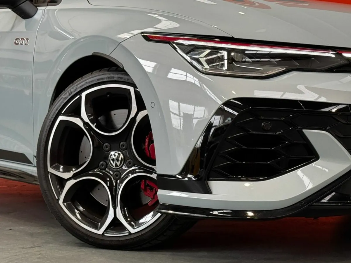 Volkswagen Golf MK8.5 GTI CLUBSPORT TSI DSG #1 - Image 2