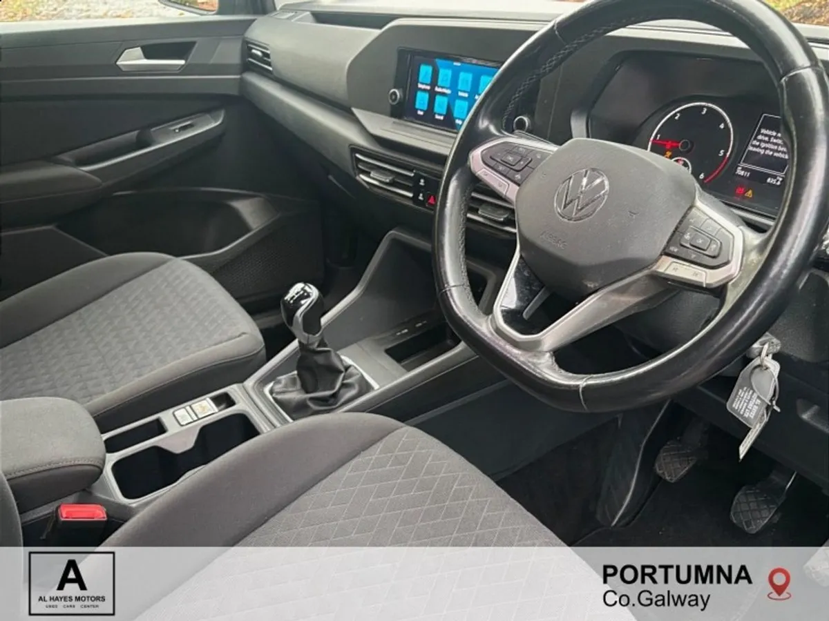 Volkswagen Caddy Maxi Life  7 Seater  2.0tdi 102B - Image 2