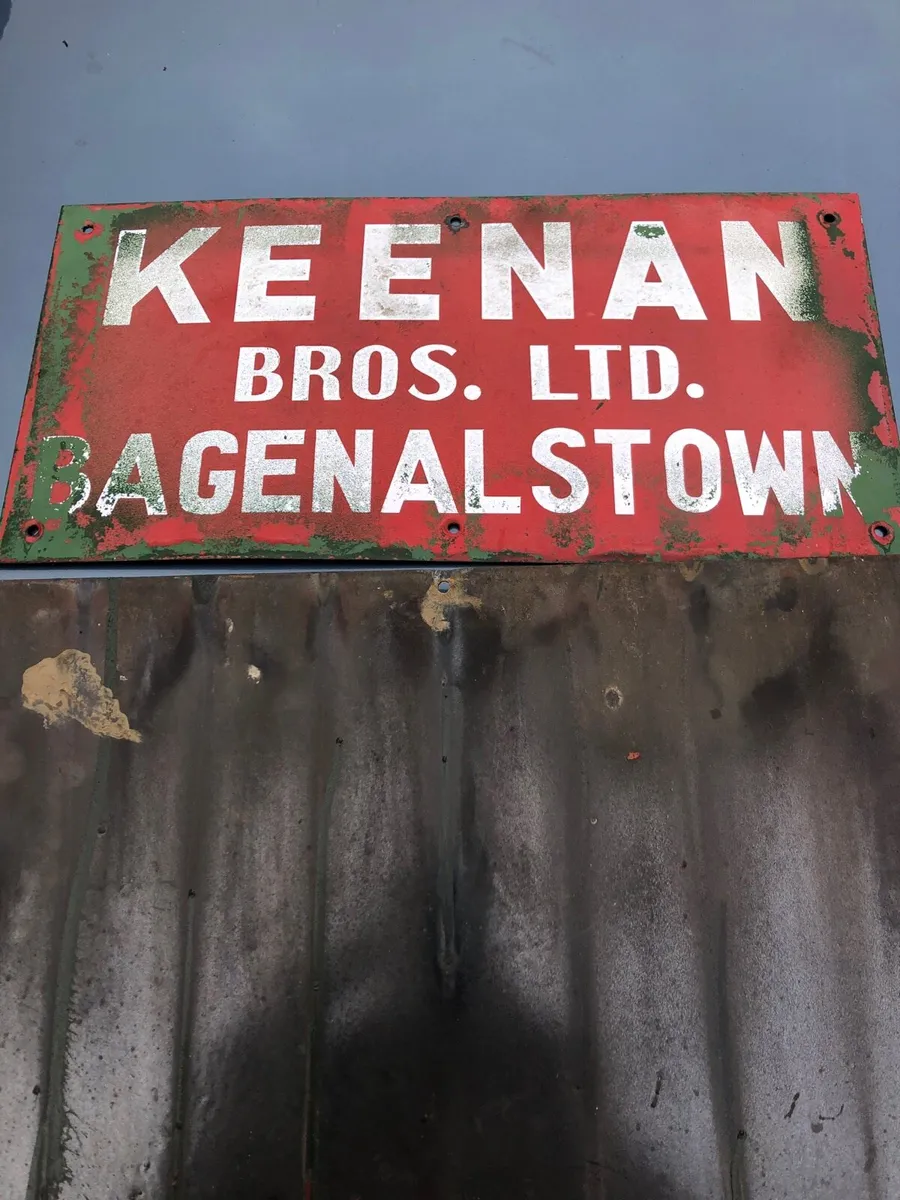 Enamel Hay Shed signs - Image 1