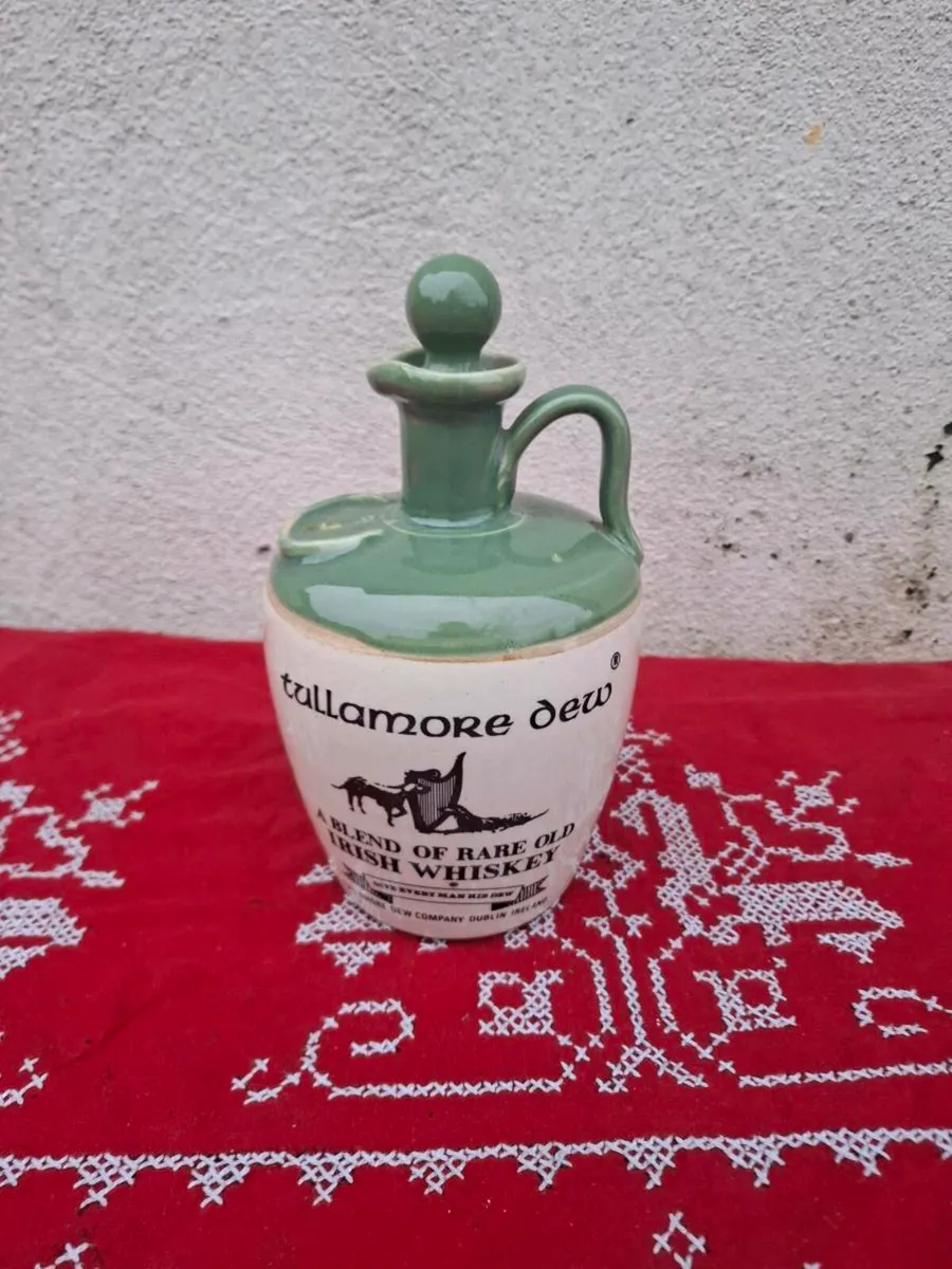 Tullamore dew whiskey bottle postage possible - Image 1