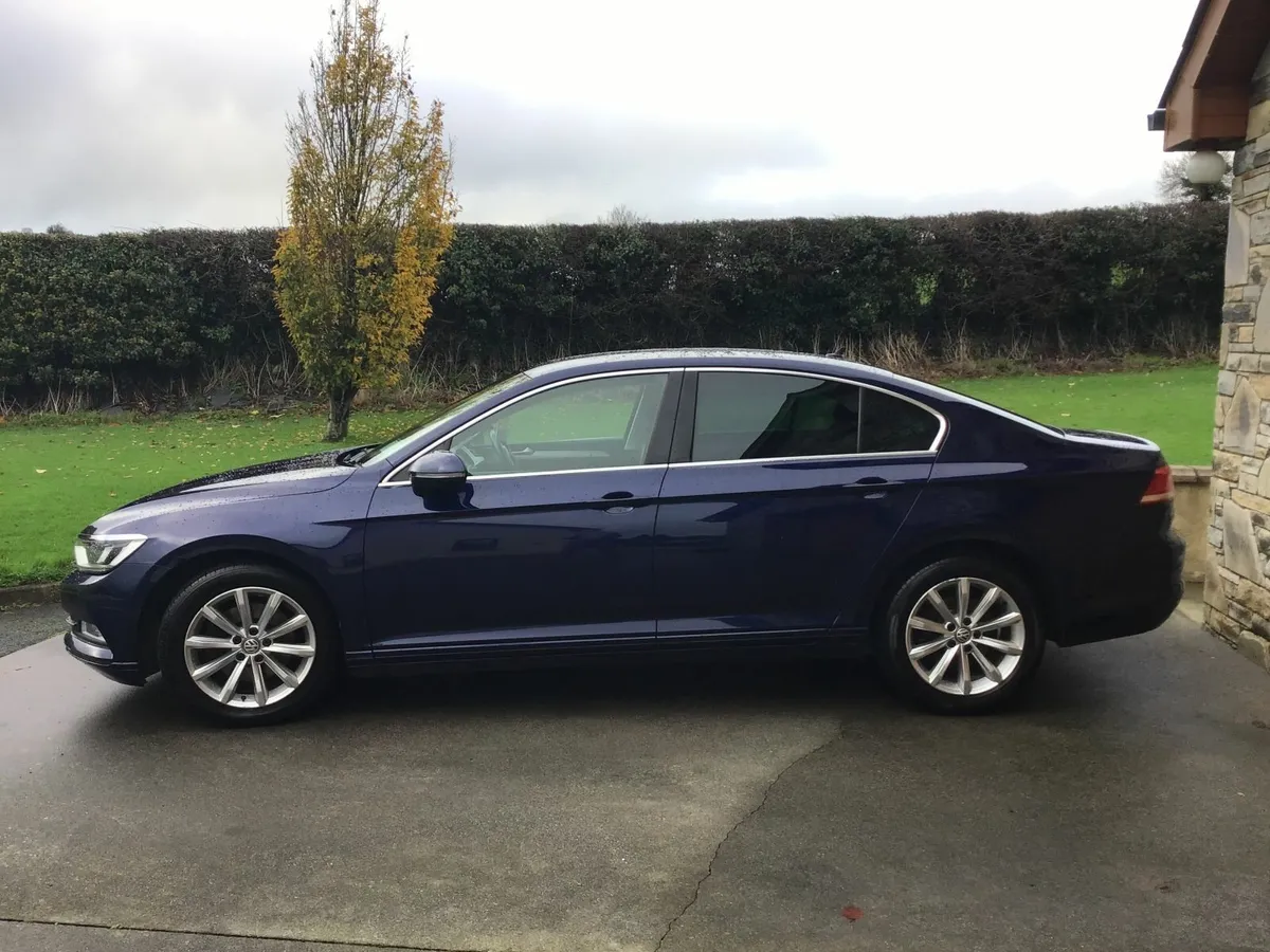 Volkswagen Passat 2018 - Image 1