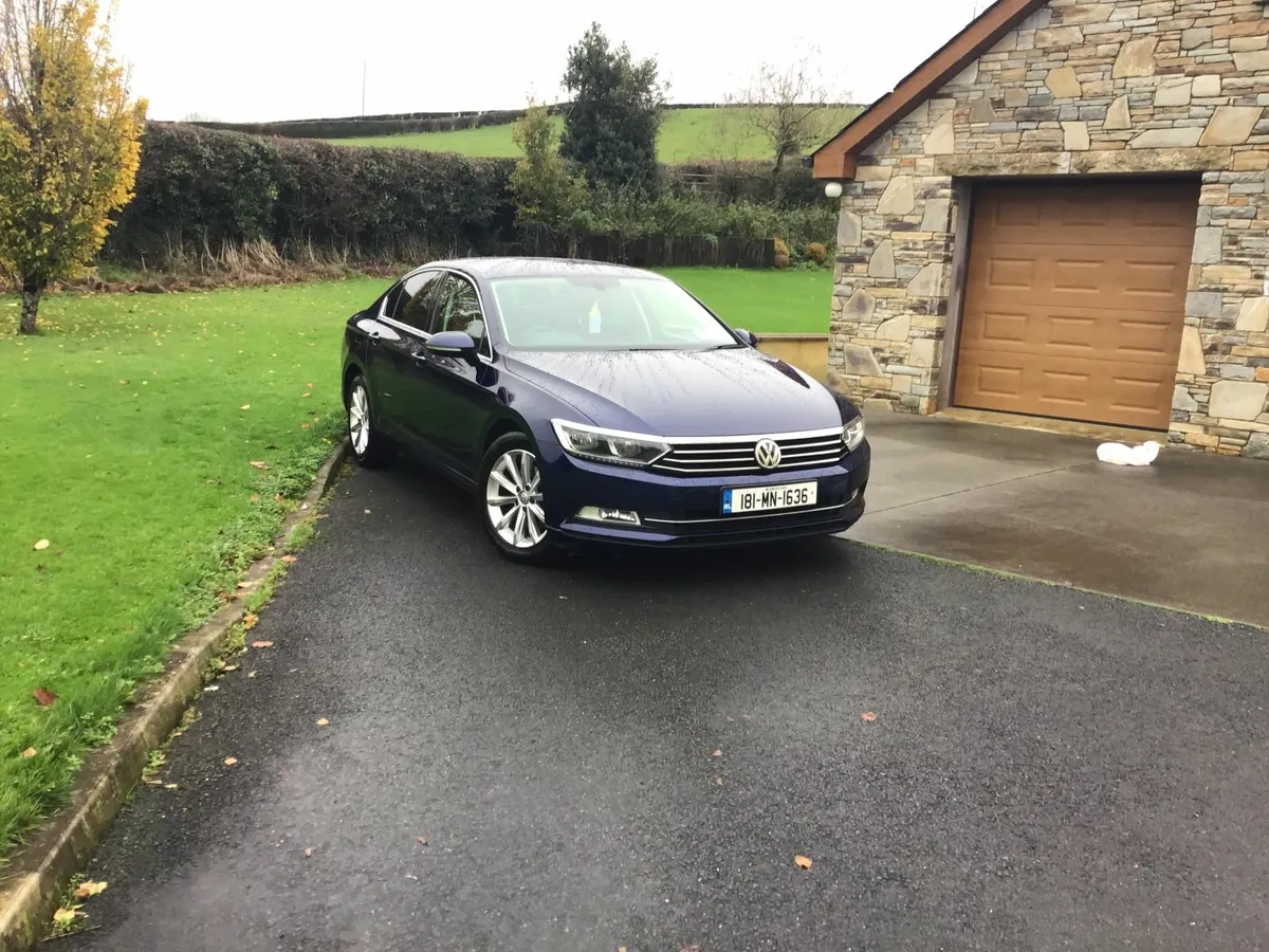 Volkswagen Passat 2018 - Image 2