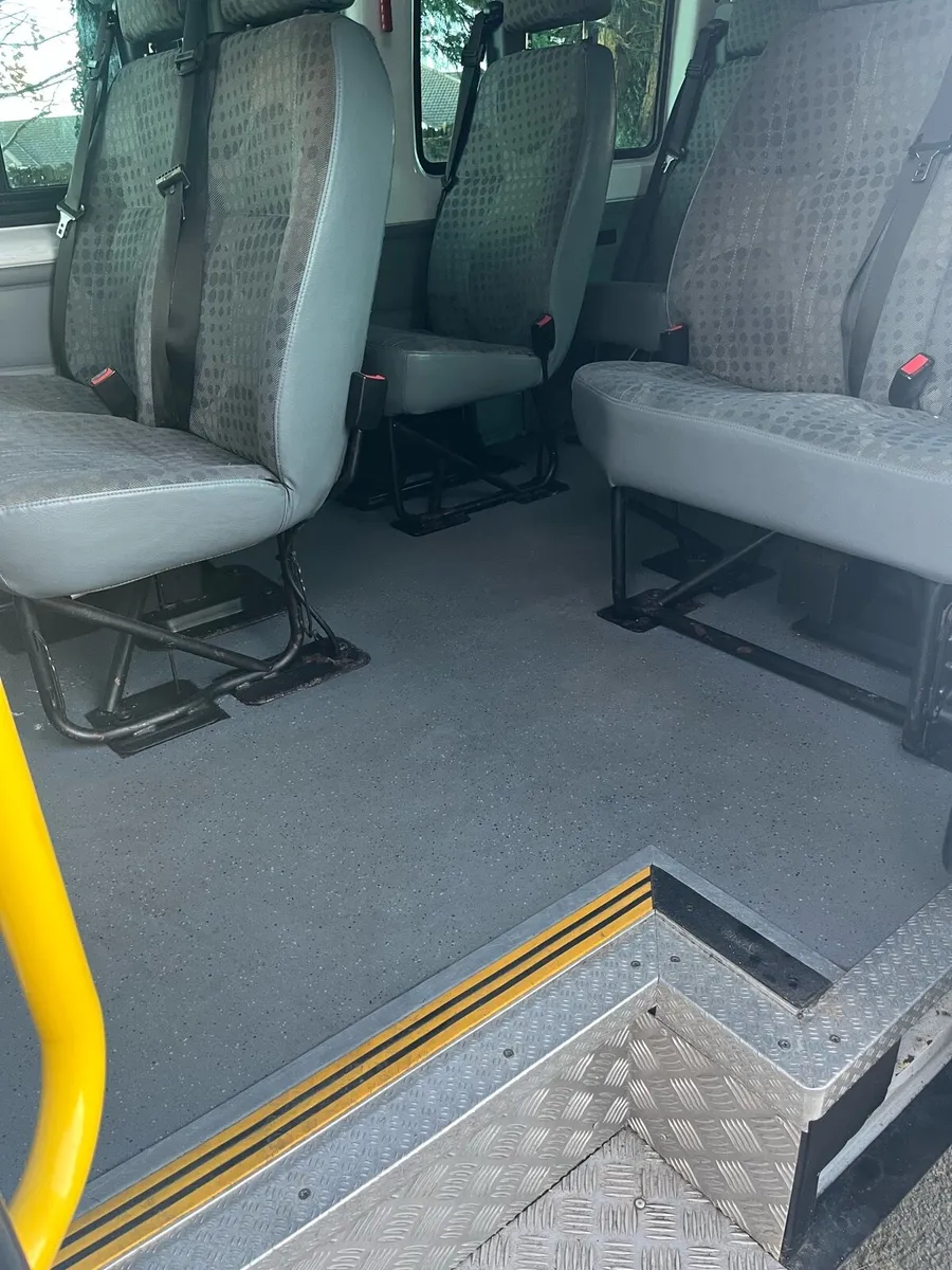 Ford transit minibus - Image 4