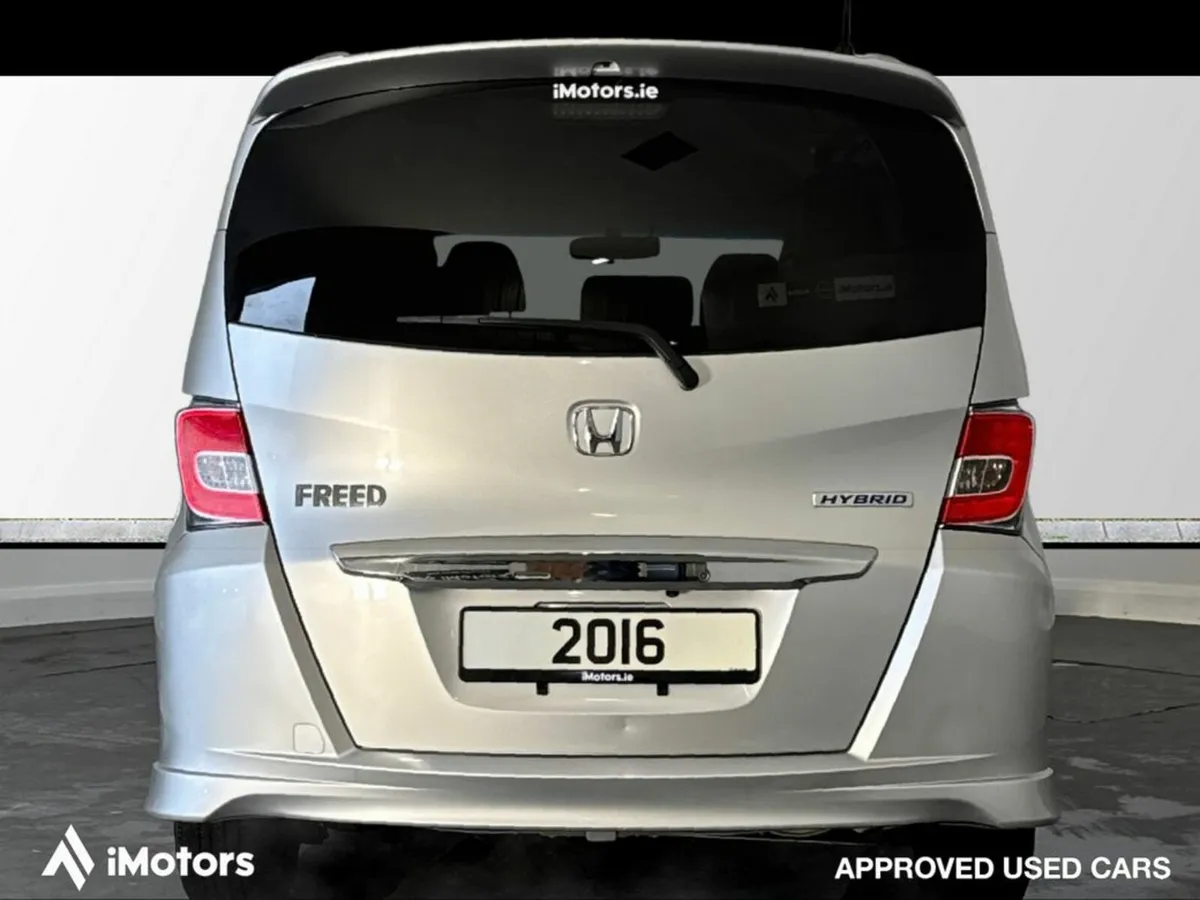 Honda Freed 7 seater hybrid AUTOMATIC - Image 4
