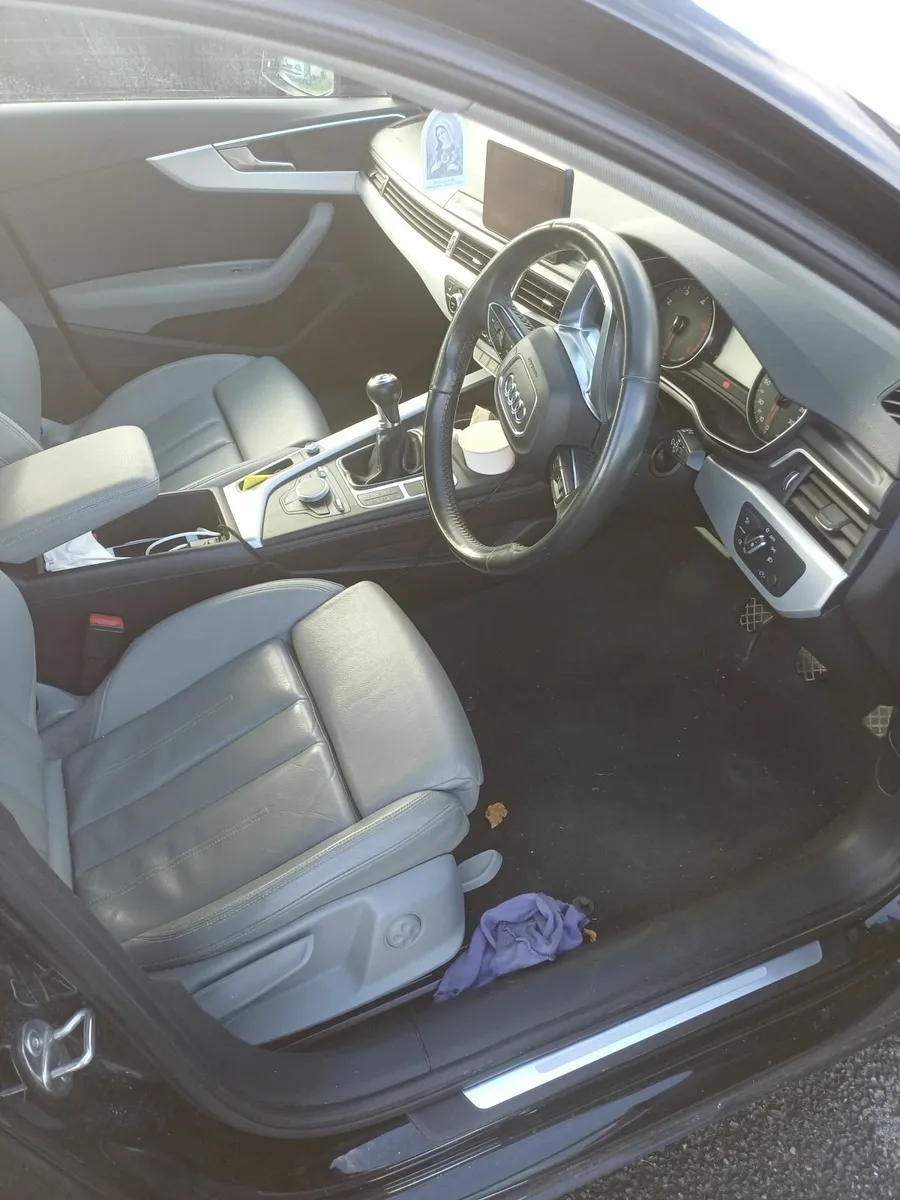 Audi A4 2018 - Image 1