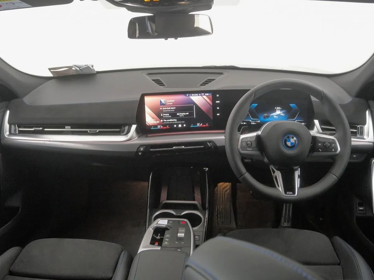 BMW iX2 Edrive20 M Sport - Image 4