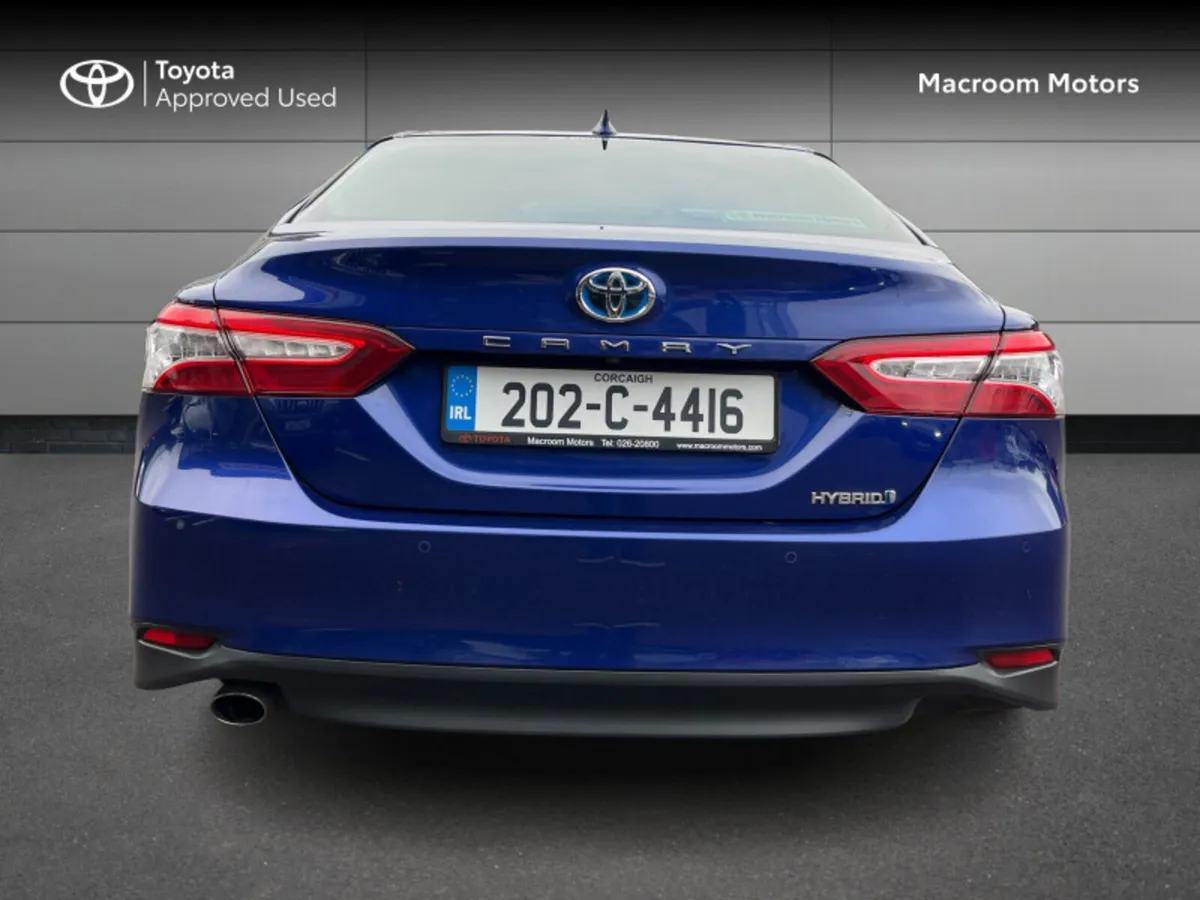 Toyota Camry HYBRID PLATINUM 4DR AUTO - Image 4