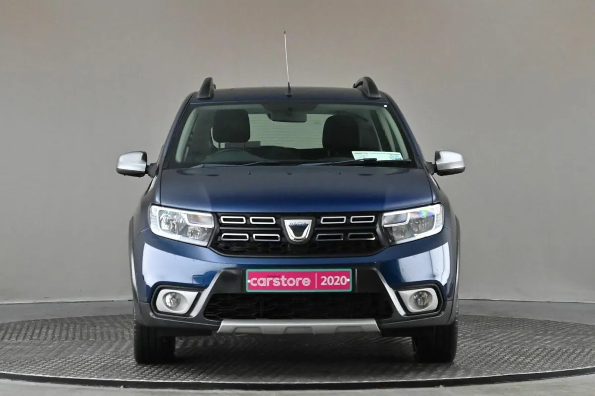 Dacia Sandero Stepway 1.5 DCi 95BHP SIGNATURE BLUE - Image 2