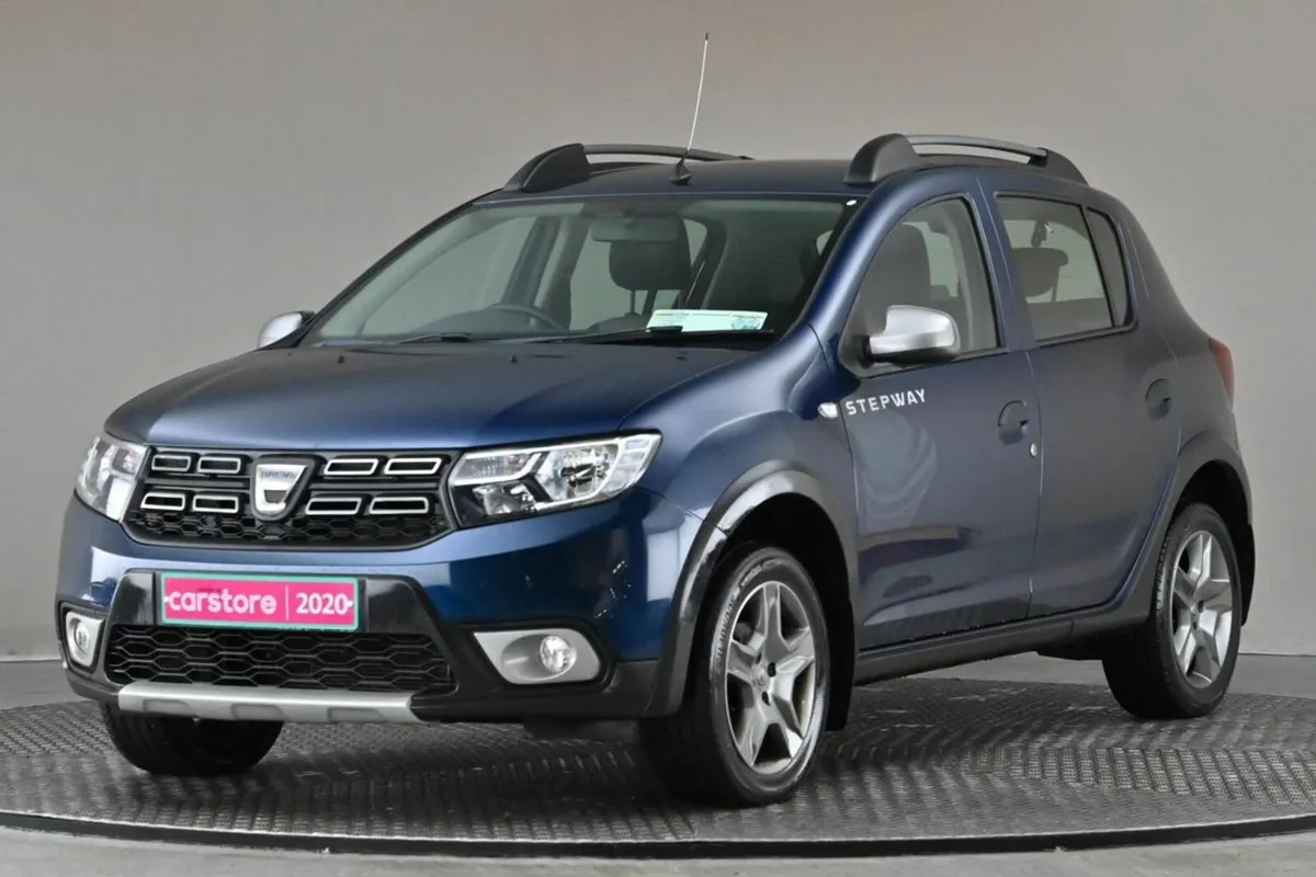 Dacia Sandero Stepway 1.5 DCi 95BHP SIGNATURE BLUE - Image 3