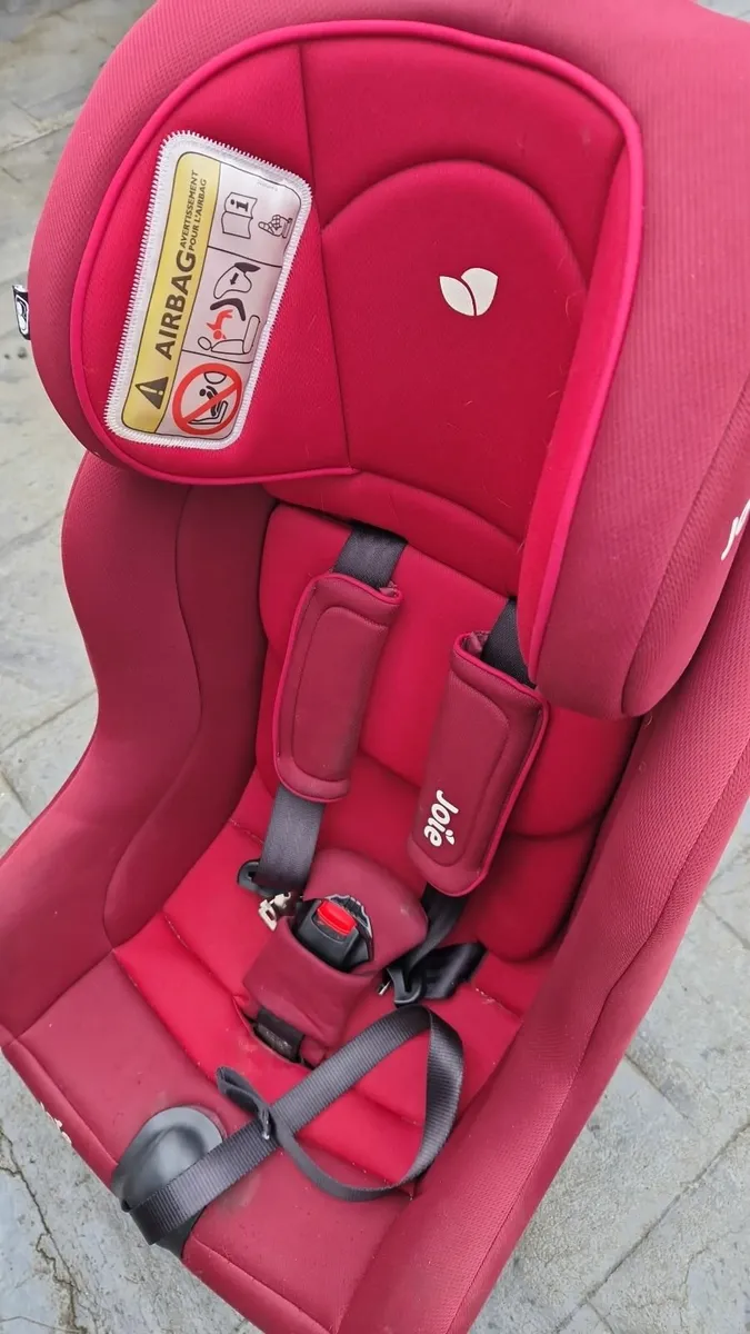 Car seat - Image 1