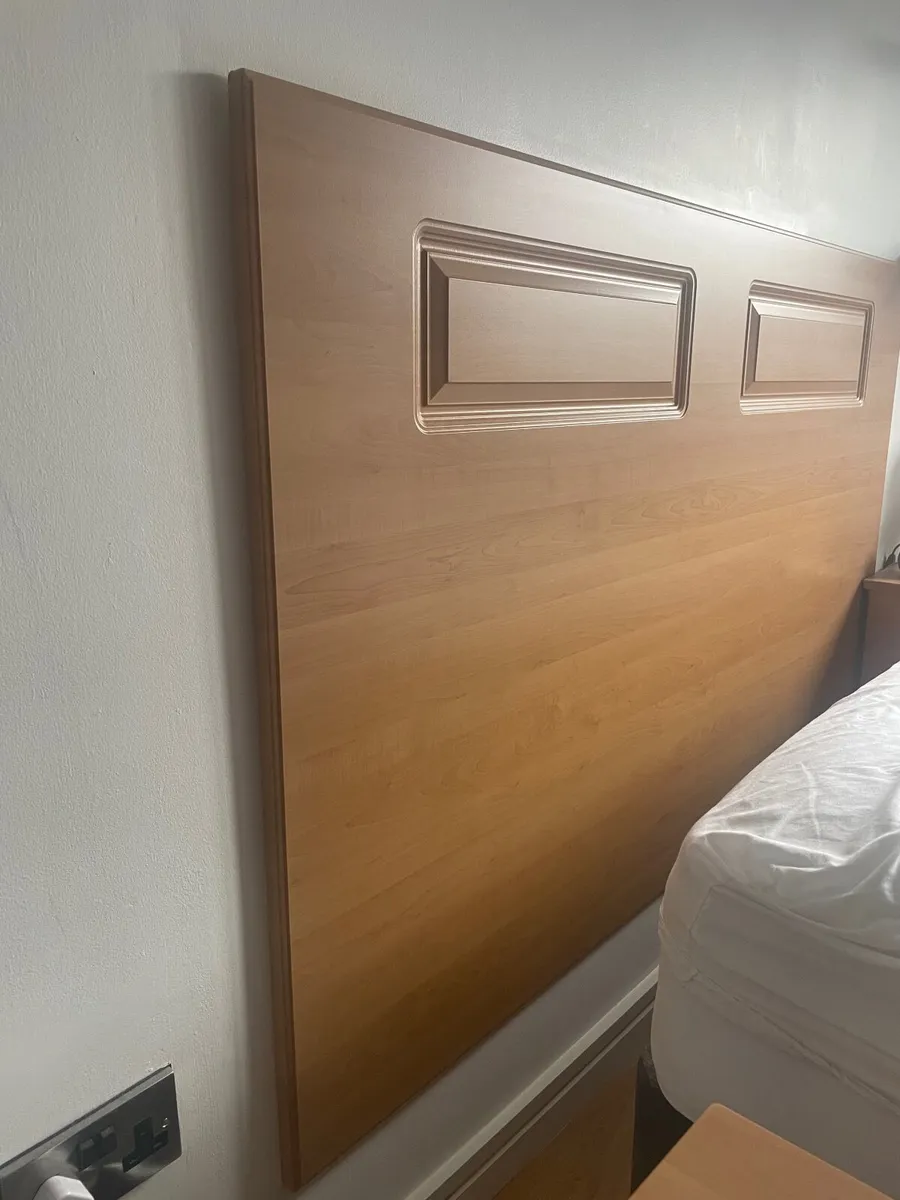 Headboard Double & 2 bedside lockers - Image 1