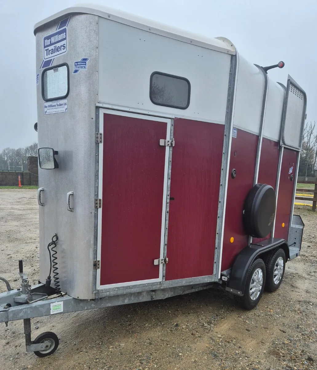 Ifor Williams 510 DELUX HB AS NEW - Image 3