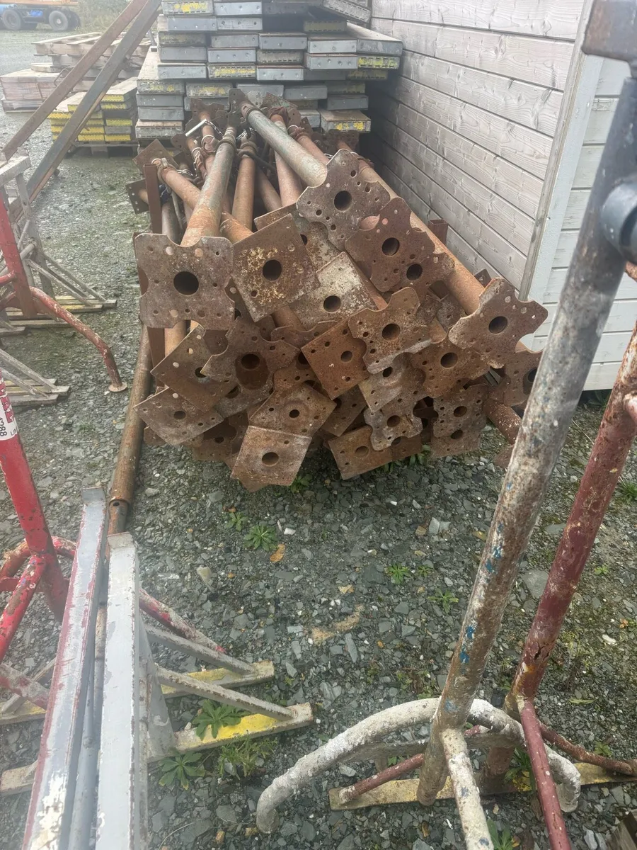 Acrow props - Image 1