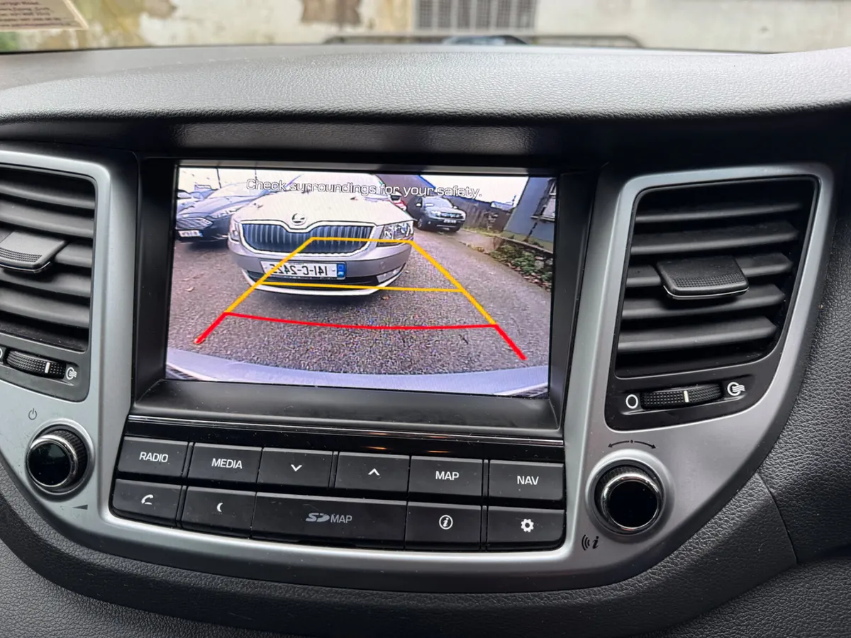 Hyundai Tucson Executive low mileage - Image 4