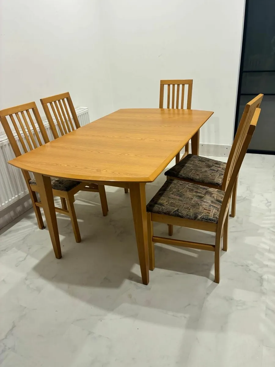 Table & Chairs - Image 2