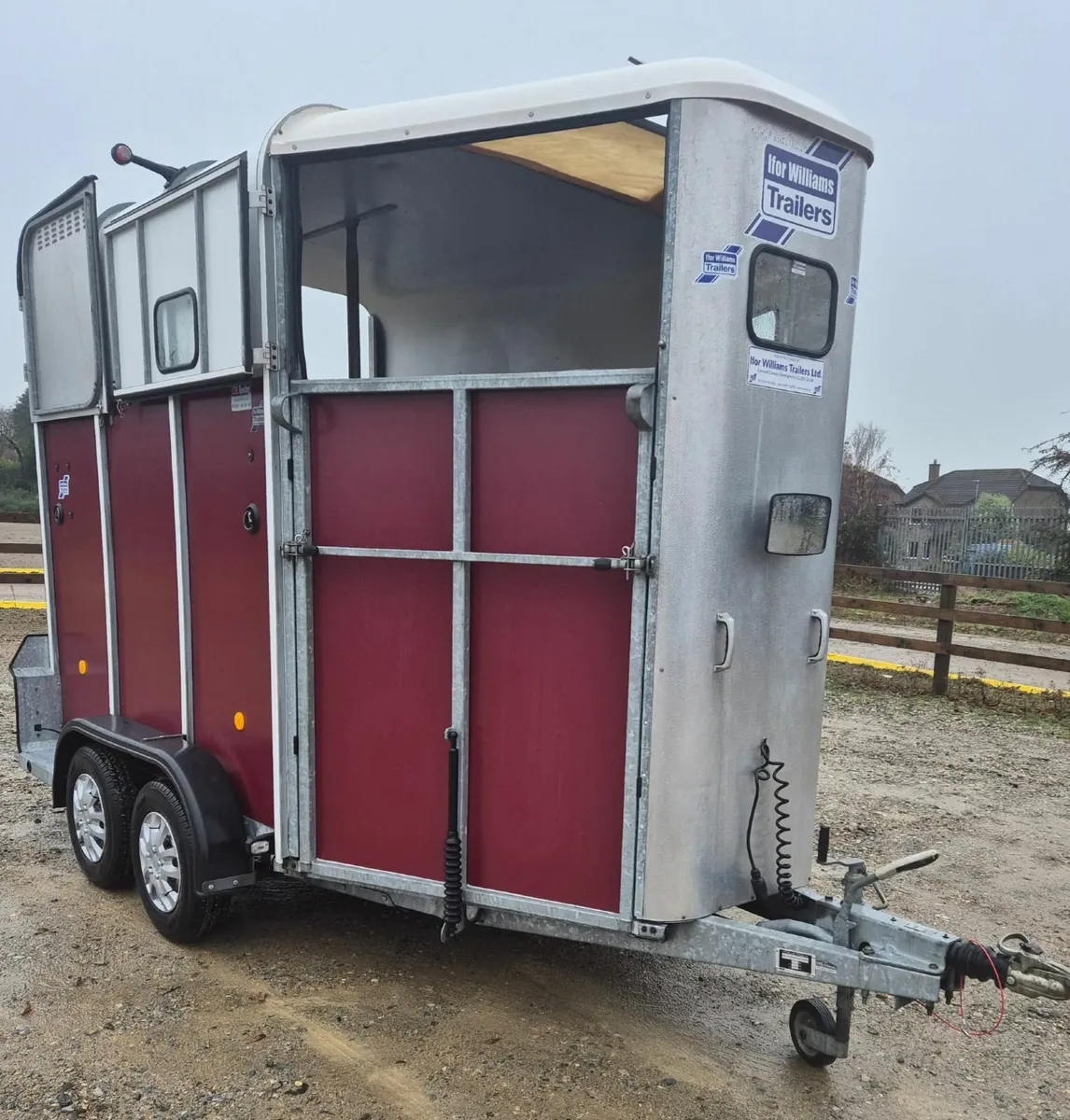 Ifor Williams 510 DELUX HB AS NEW - Image 1