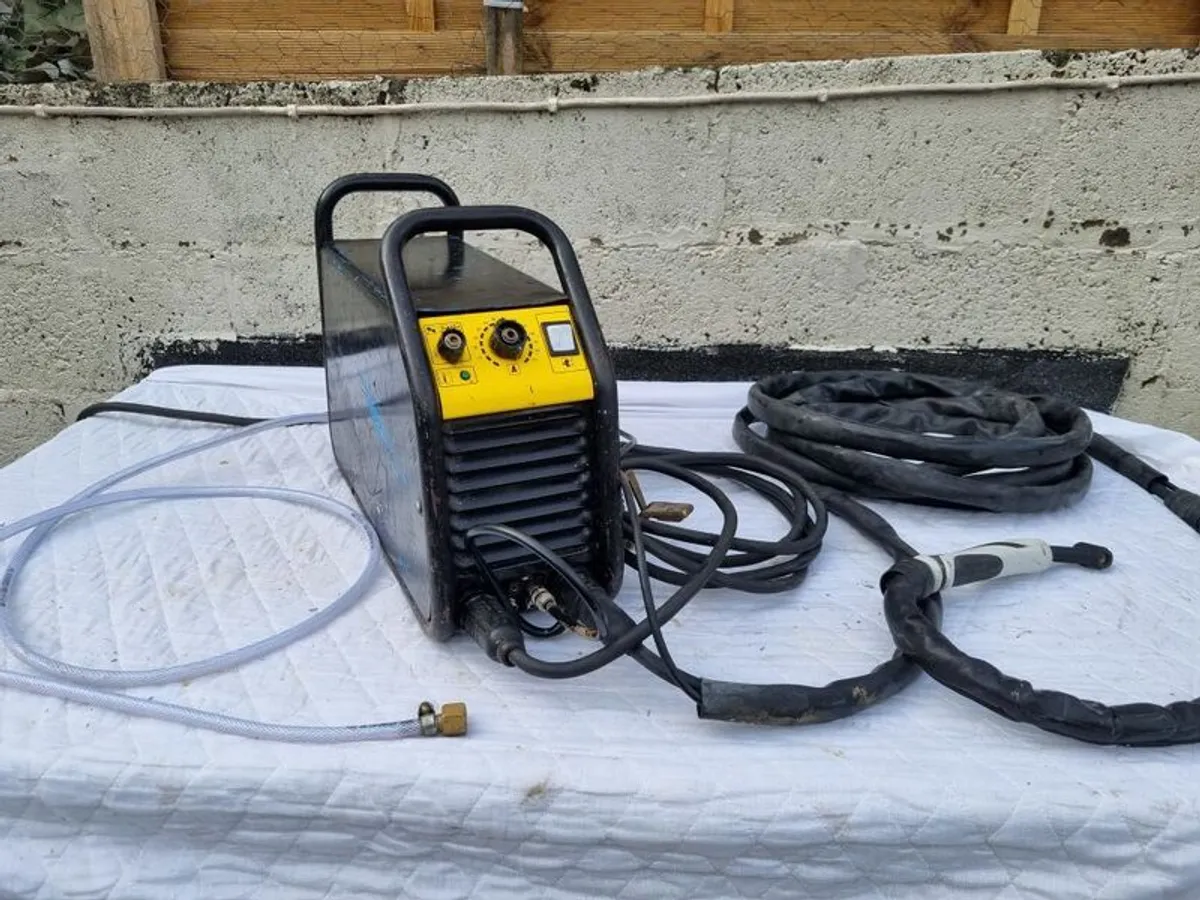 Tig welder - Image 1