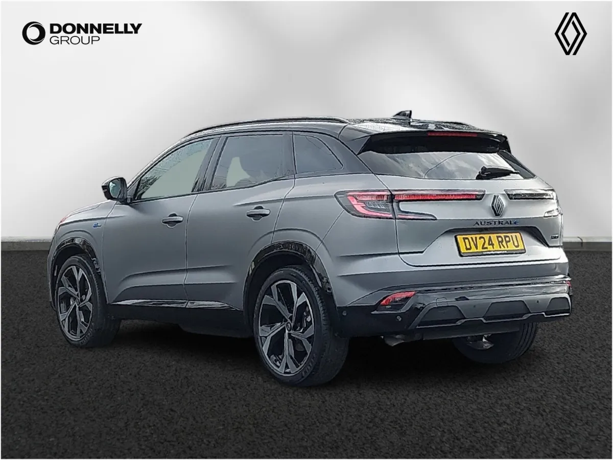 Renault Austral Estate Iconic Esprit Alpine - Image 2