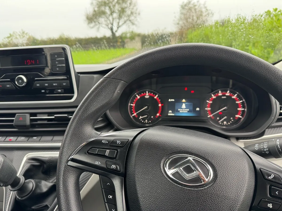 Maxus Deliver 9 Cab and Chassis - Image 2