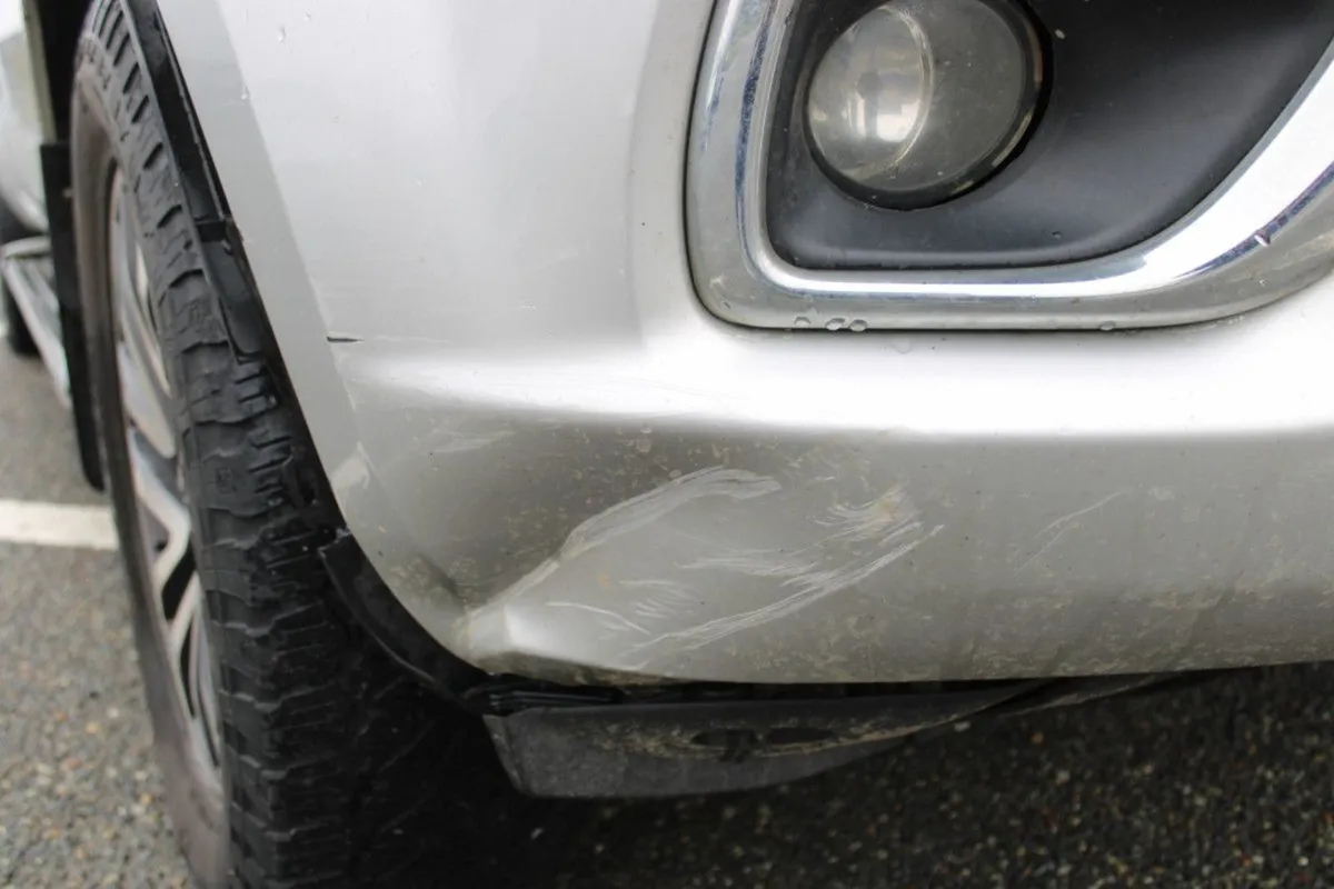 Nissan Navara 2.3 DCI Tekna 4DR - Image 3