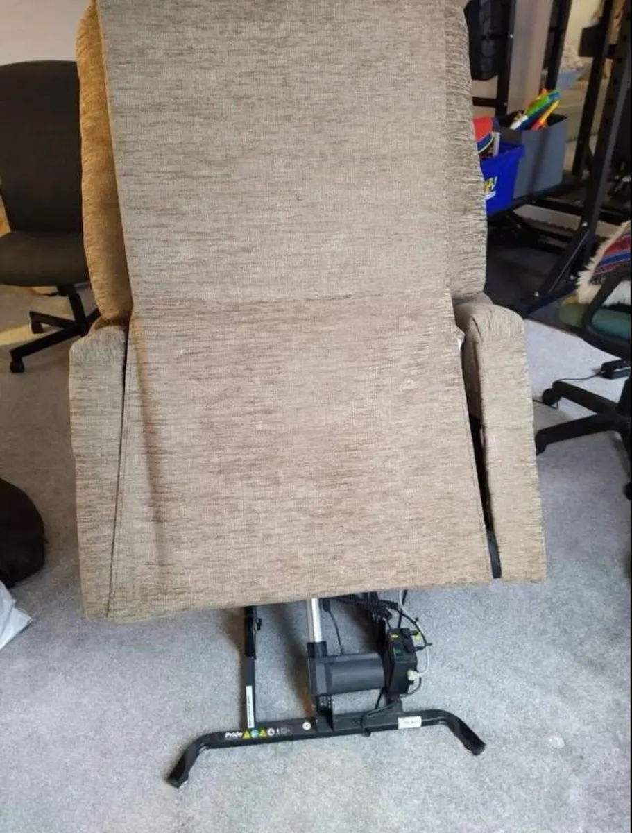 Electric Recliner Armchair - Image 3