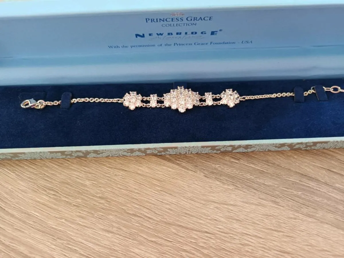 Ladies bracelet - Image 1