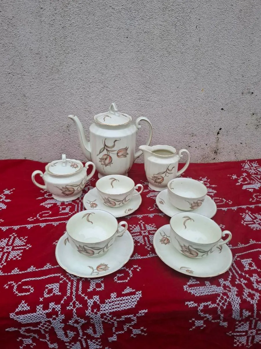China cream tea set postage possible - Image 2