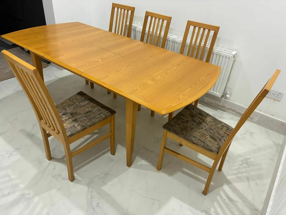 Table & Chairs - Image 4