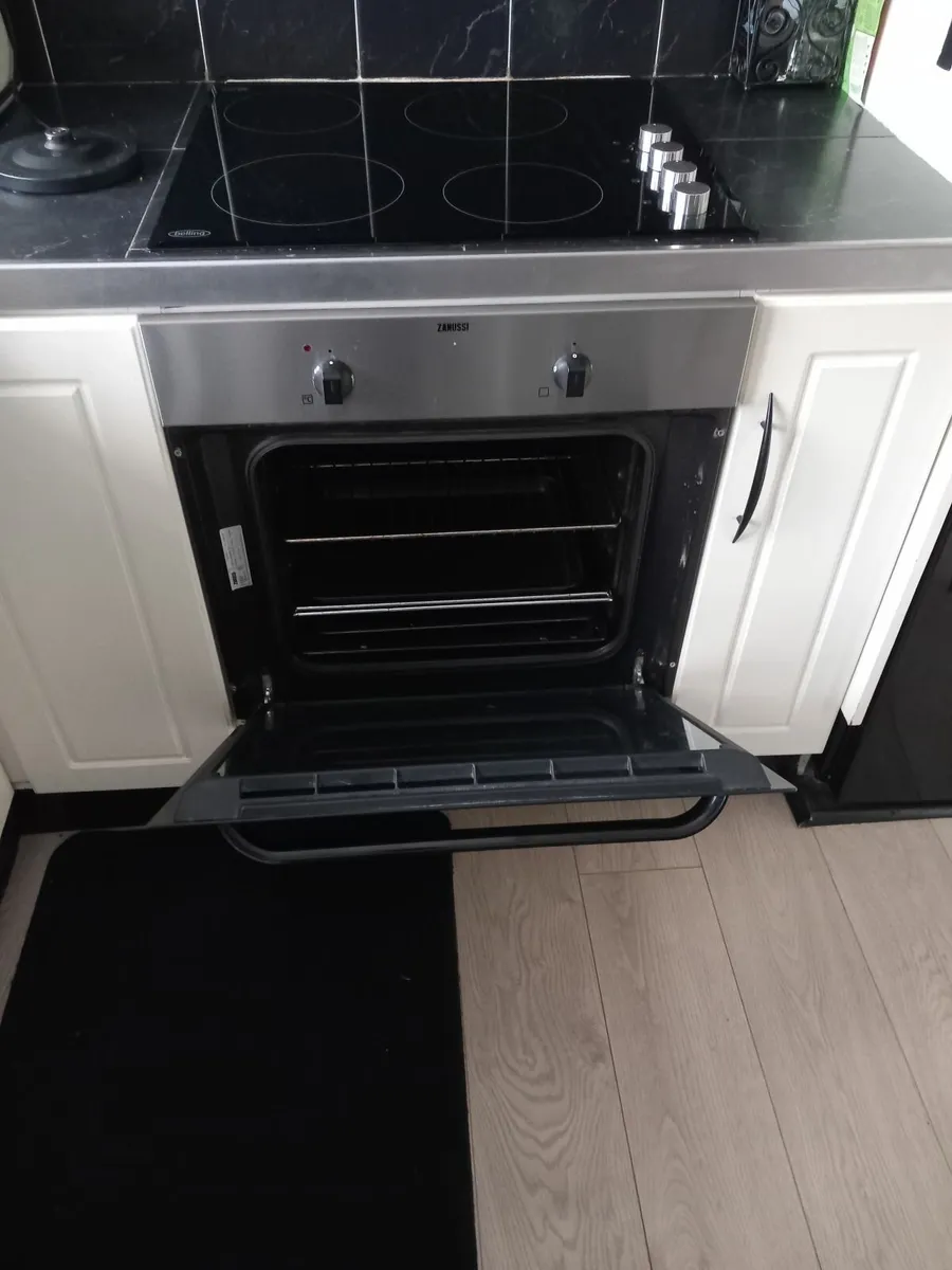 Electric  hob/oven - Image 3