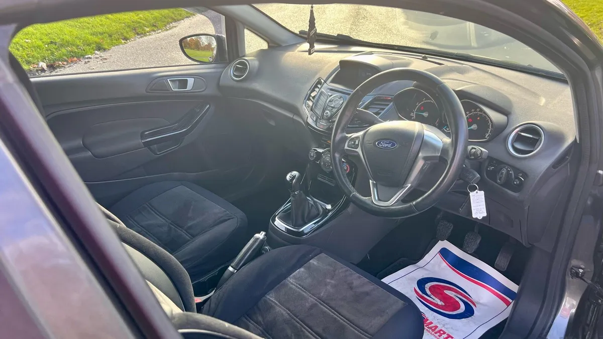 2017 Ford Fiesta 1.2 ZETEC - Image 4