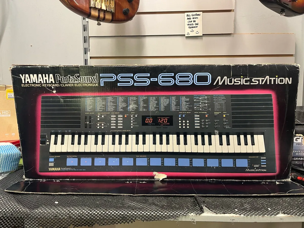 Yamaha PSS-680 Synth - Image 1