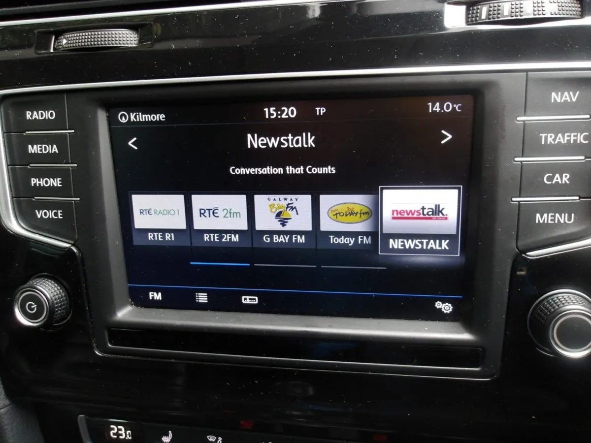 Volkswagen Golf 1.6 TDI 5DR 115HP Highline - Image 4