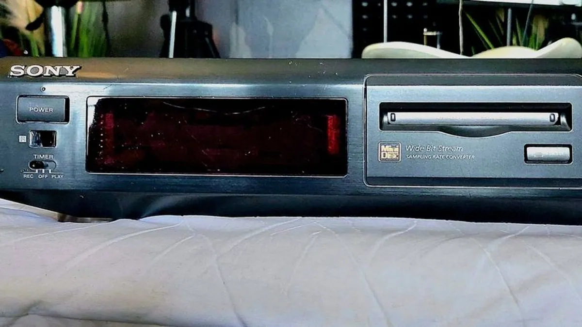 Sony MDS JE 510  Minidisc Player - Image 3