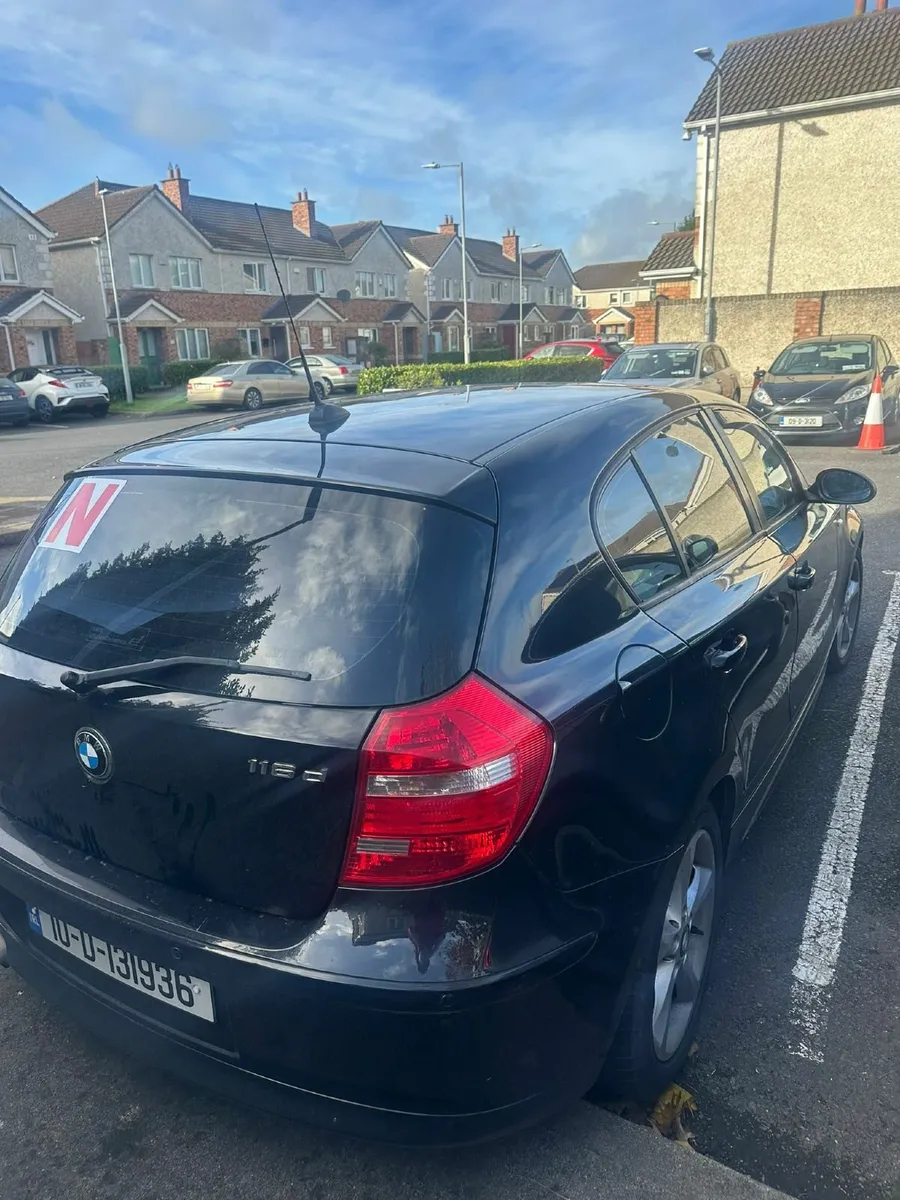 BMW 1-Series 2010 - Image 4