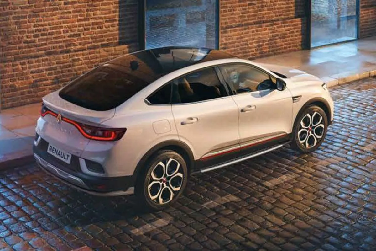 Renault Arkana Side Steps - Image 1