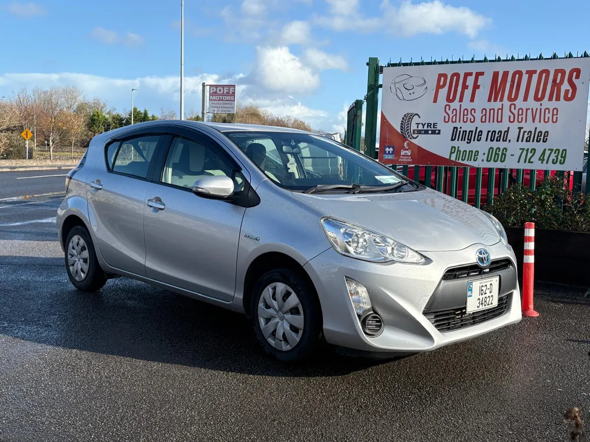 Toyota Aqua 2016 - Image 2