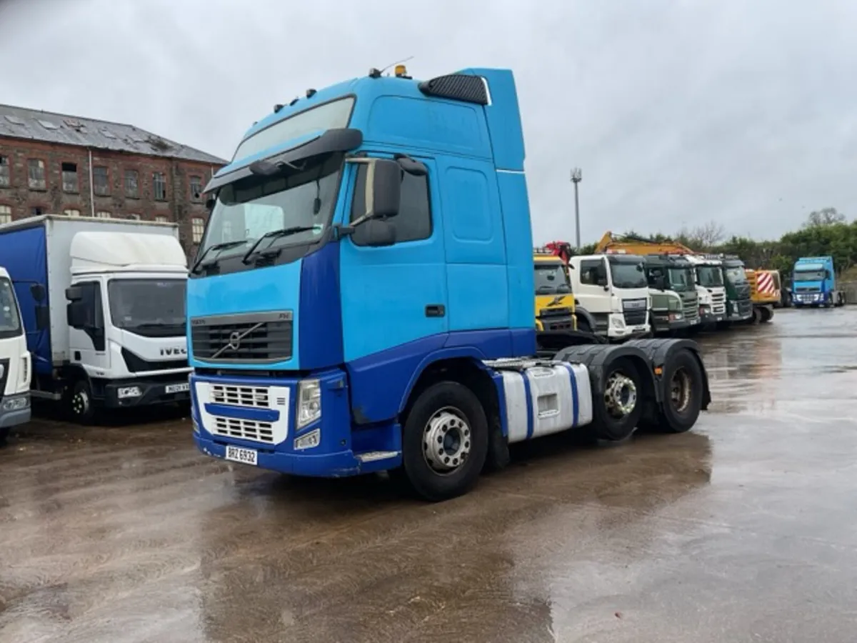 2010 Volvo FH460 6x2 - Image 3
