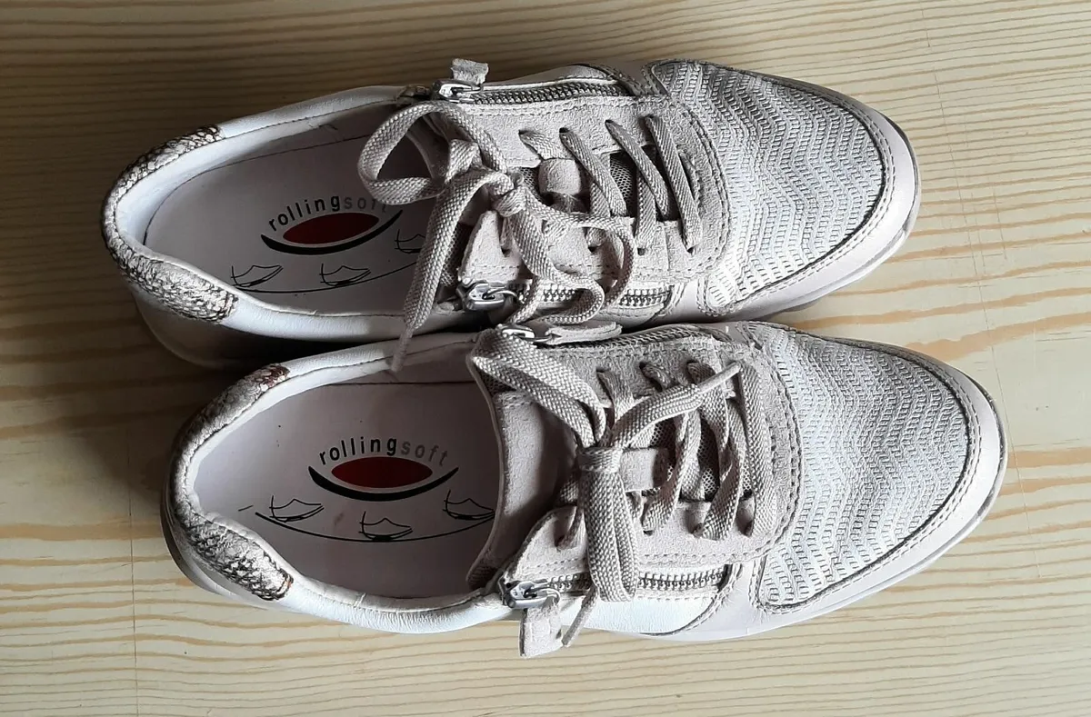 Ladies Shoes - Image 2