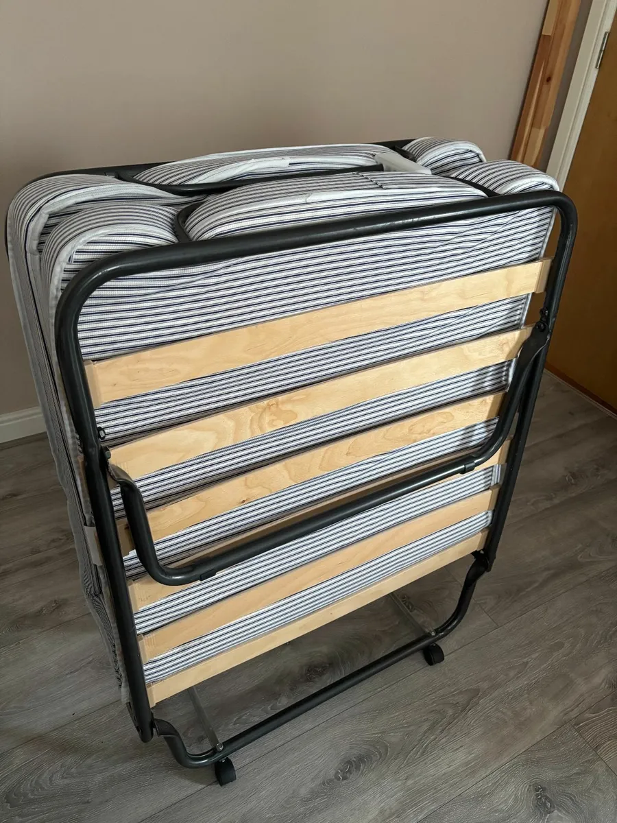 Single bed with mattress - Image 2