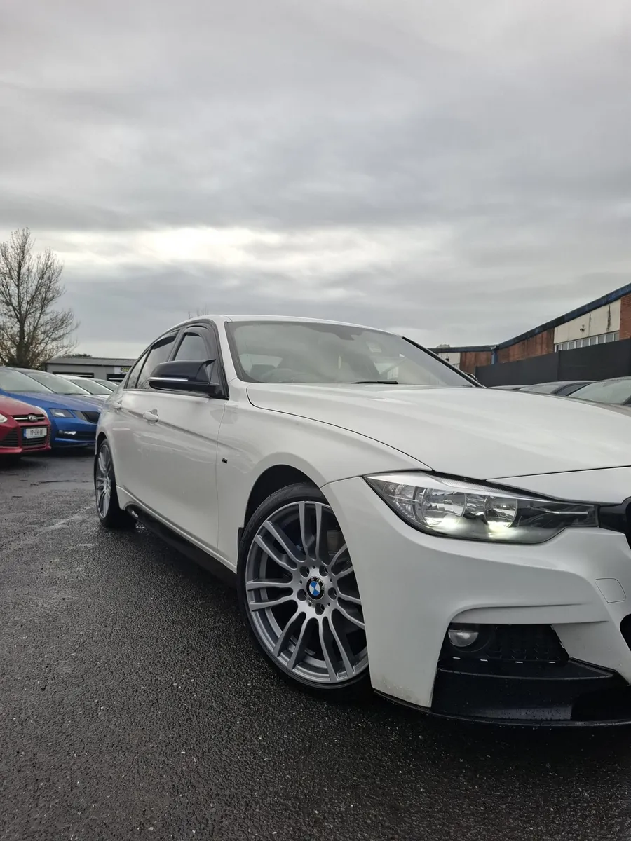 2015 bmw 320 msport automatic - Image 4