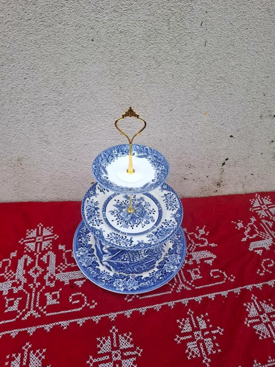 Blue 3 tiers cake stand postage possible - Image 2