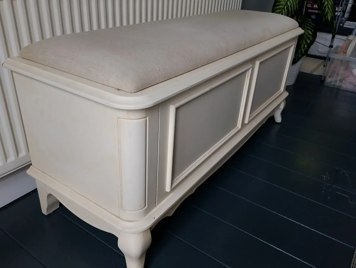 Laura Ashley blanket box - Image 3