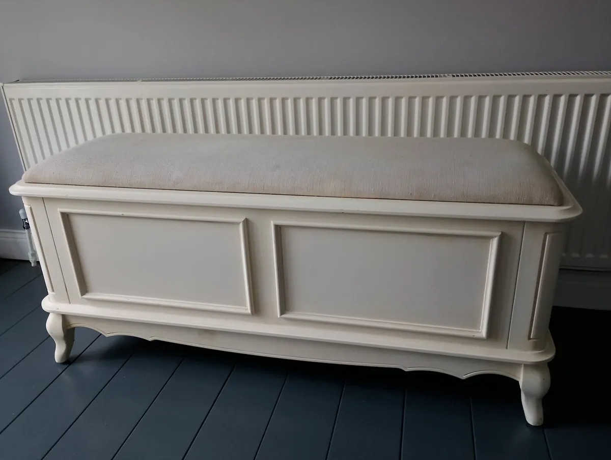 Laura Ashley blanket box - Image 1