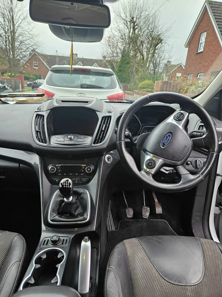 Ford Kuga 2016 - Image 4