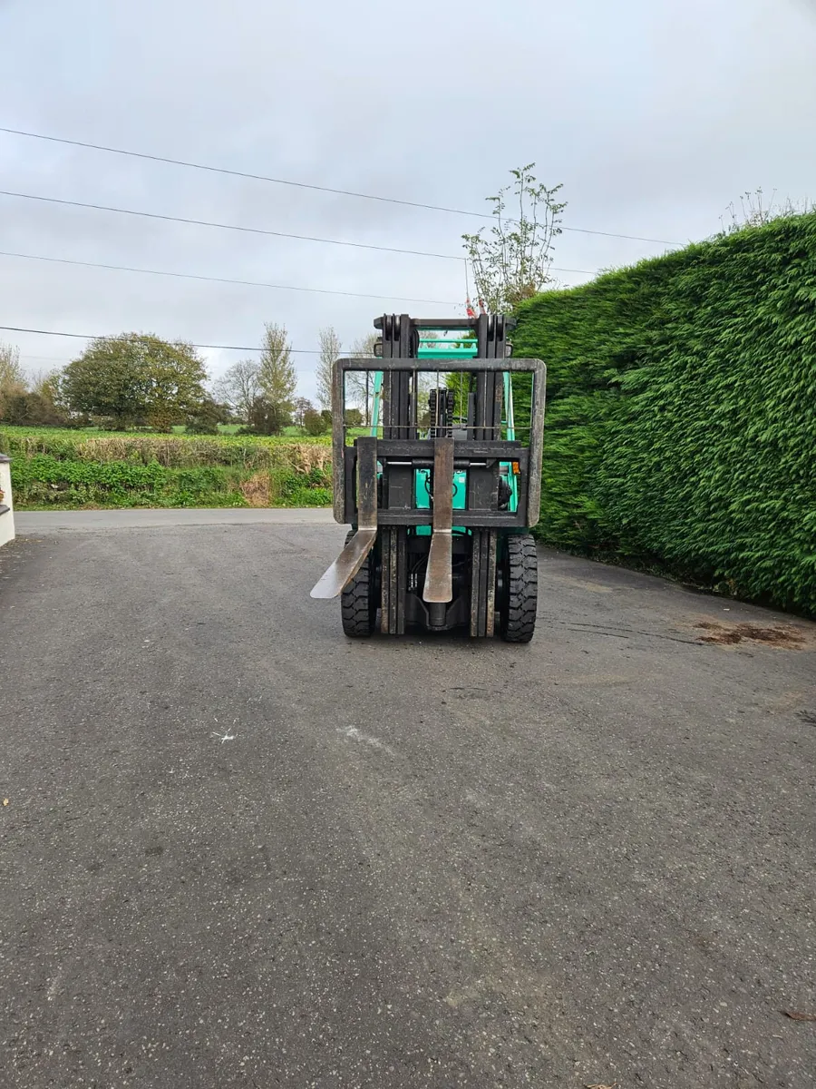 Mitsubishi forklift 4 ton diesel - Image 2