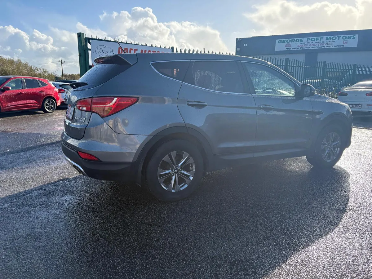 Hyundai Santa Fe 2015 - Image 4
